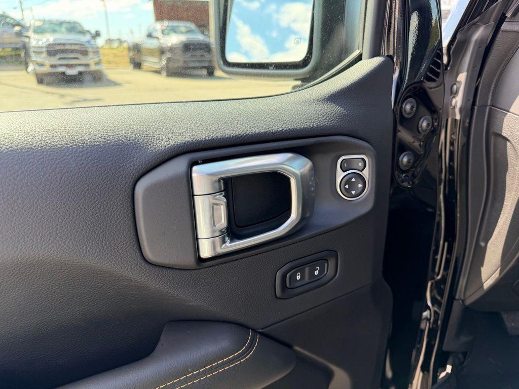 new 2026 Jeep Wrangler car, priced at $48,777
