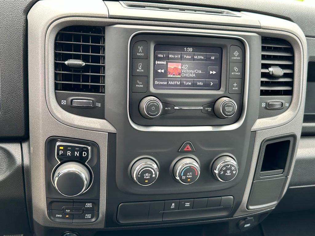 new 2024 Ram 1500 Classic car, priced at $39,277