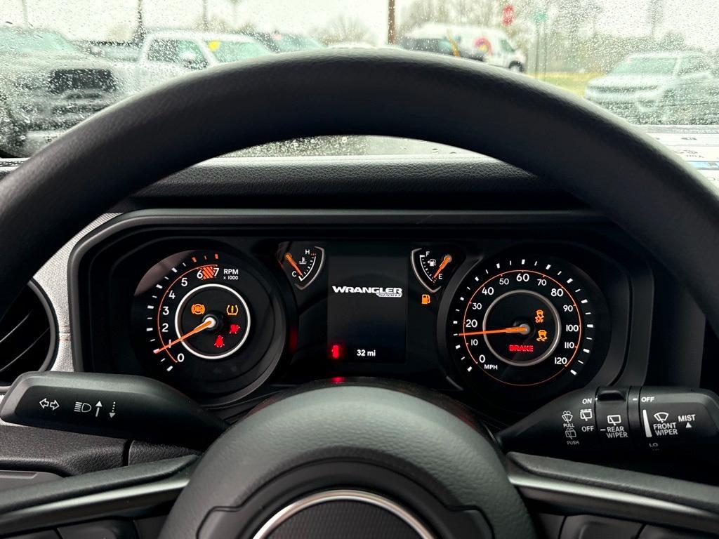 new 2026 Jeep Wrangler car, priced at $46,075