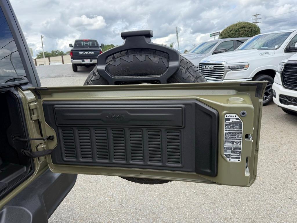 new 2026 Jeep Wrangler car, priced at $35,777