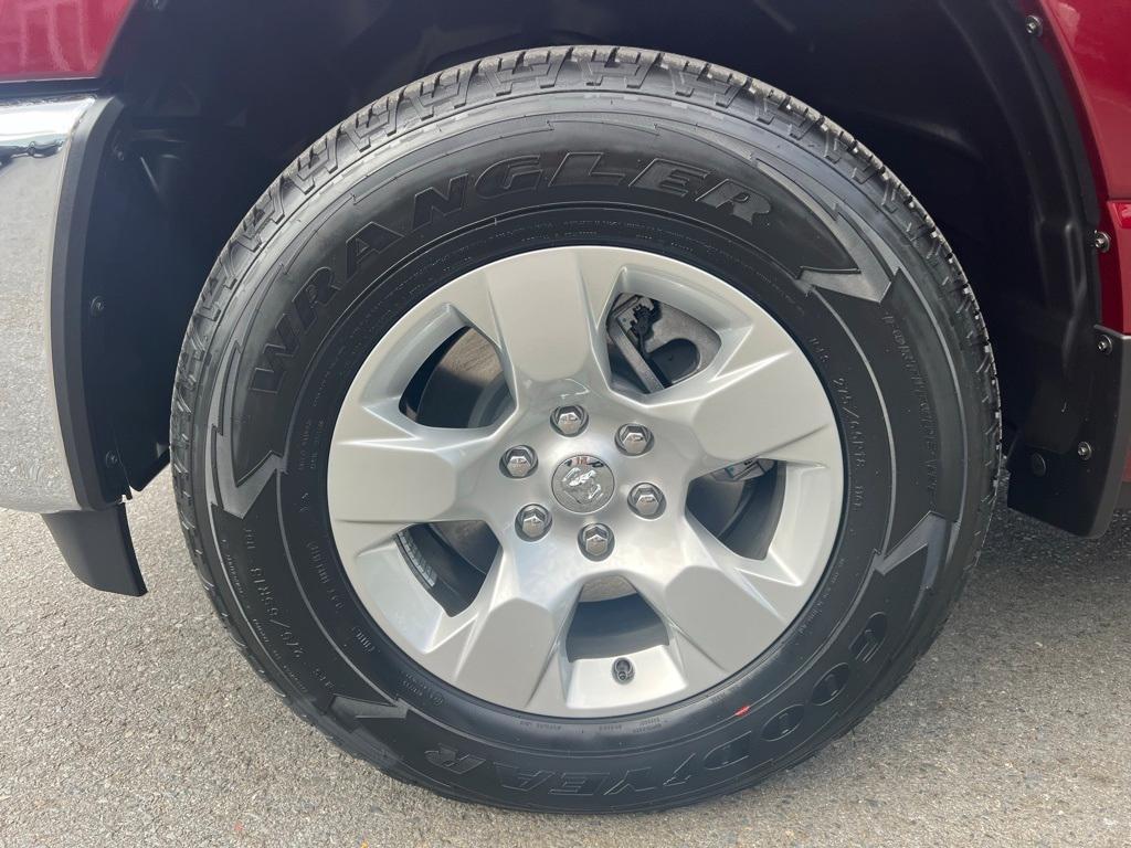 new 2025 Ram 1500 car, priced at $42,777