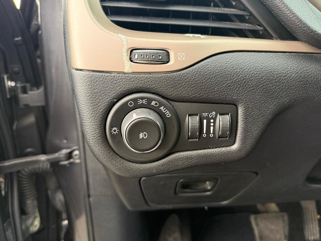 used 2017 Jeep Cherokee car, priced at $14,277