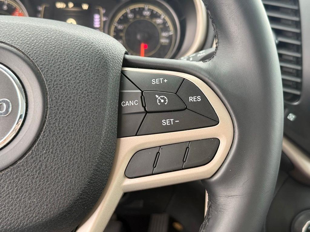 used 2017 Jeep Cherokee car, priced at $14,277