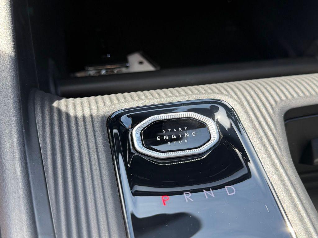 new 2026 Jeep Cherokee car, priced at $36,777