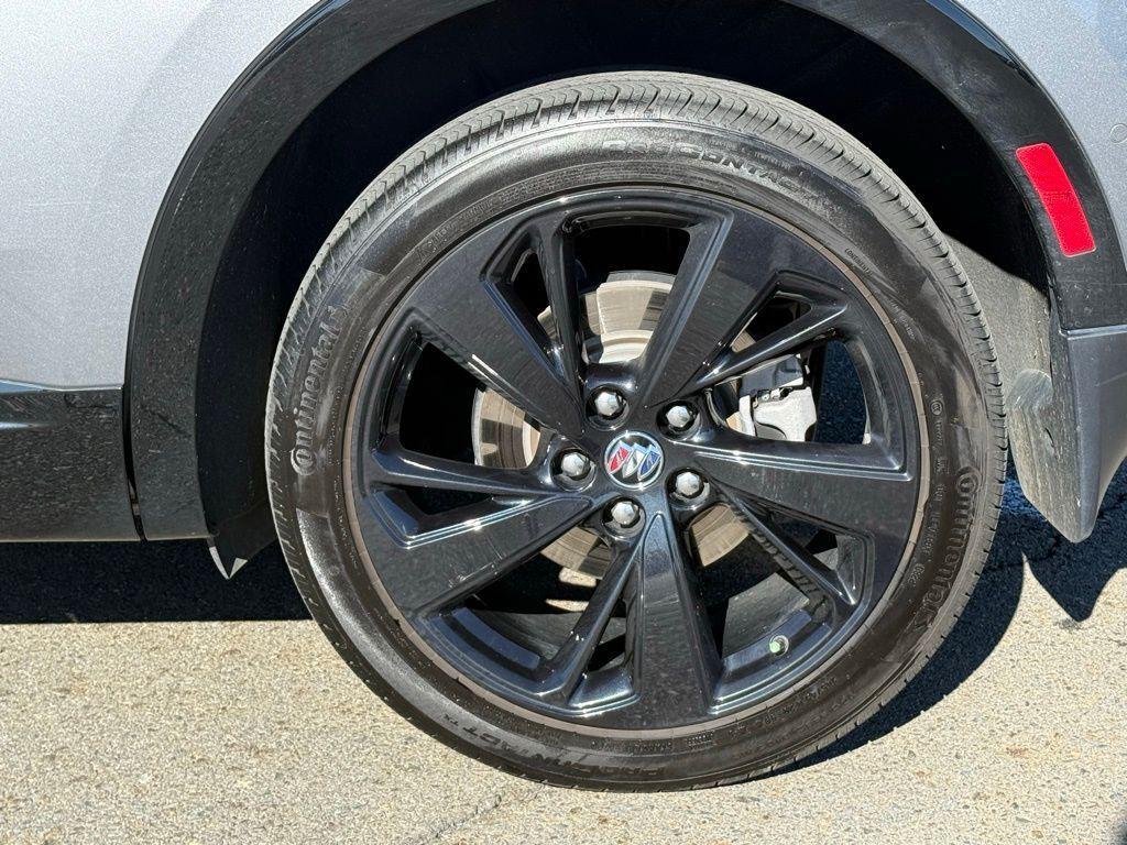 used 2022 Buick Envision car, priced at $25,777