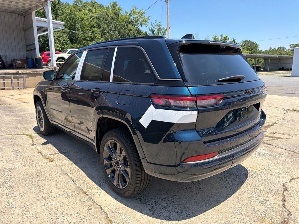 new 2026 Jeep Grand Cherokee car, priced at $47,777