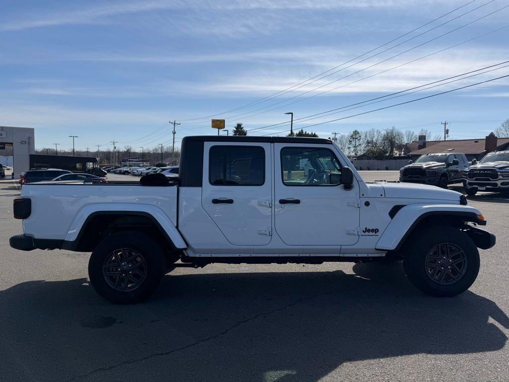 used 2024 Jeep Gladiator car, priced at $36,777