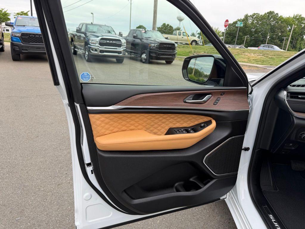 used 2024 Jeep Grand Cherokee L car, priced at $49,277