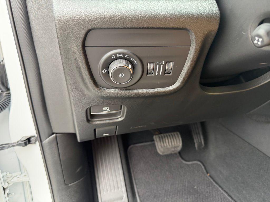 used 2024 Jeep Grand Cherokee L car, priced at $49,277