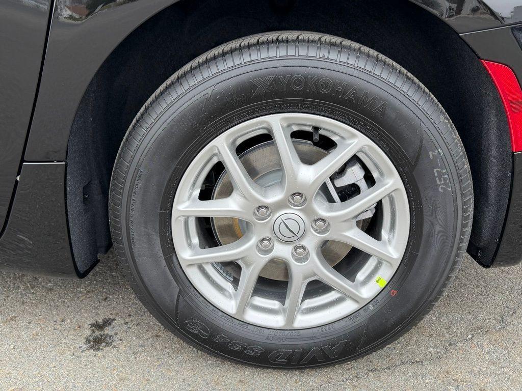 new 2026 Chrysler Pacifica car, priced at $41,777