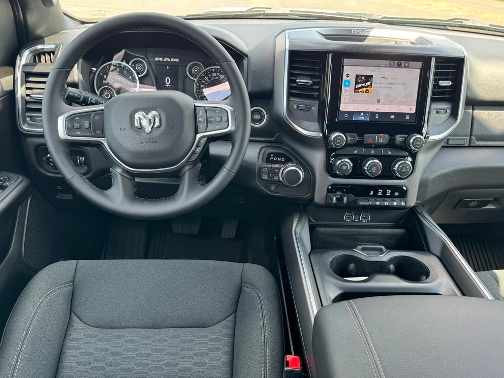 new 2025 Ram 1500 car, priced at $61,925