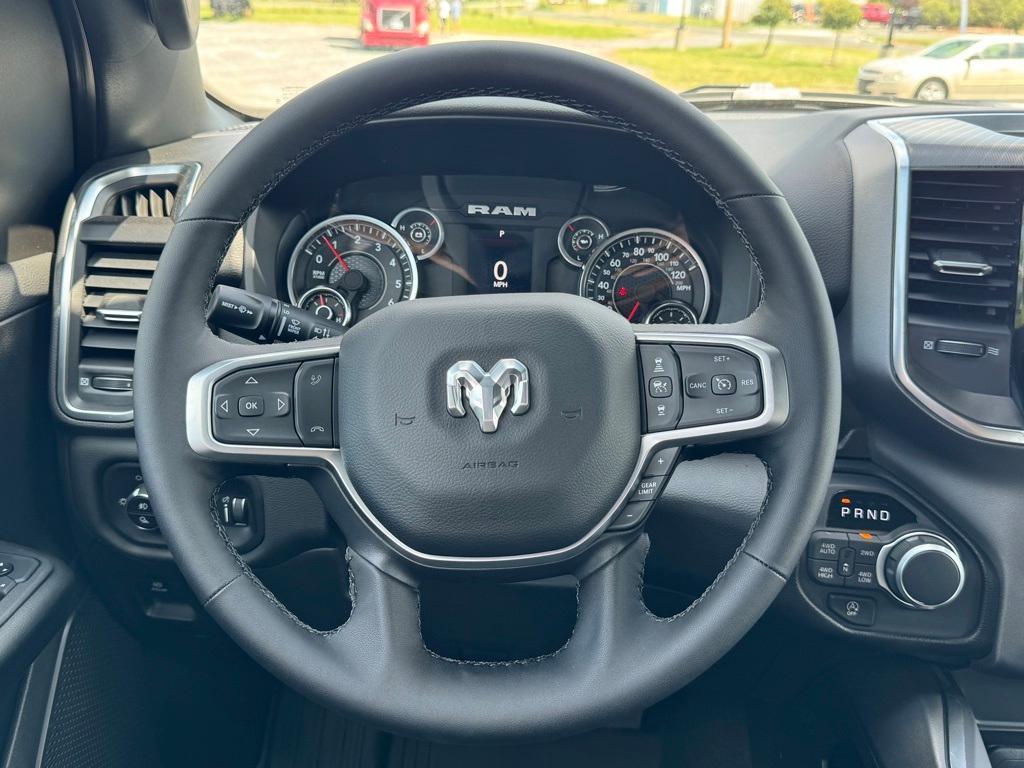 new 2025 Ram 1500 car, priced at $61,925