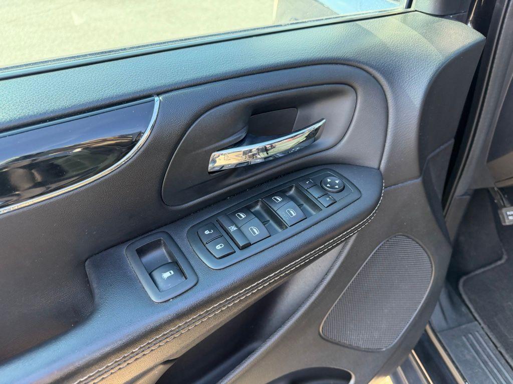 used 2013 Chrysler Town & Country car, priced at $6,277