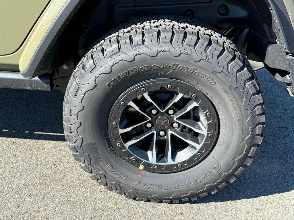 new 2026 Jeep Wrangler car, priced at $59,777