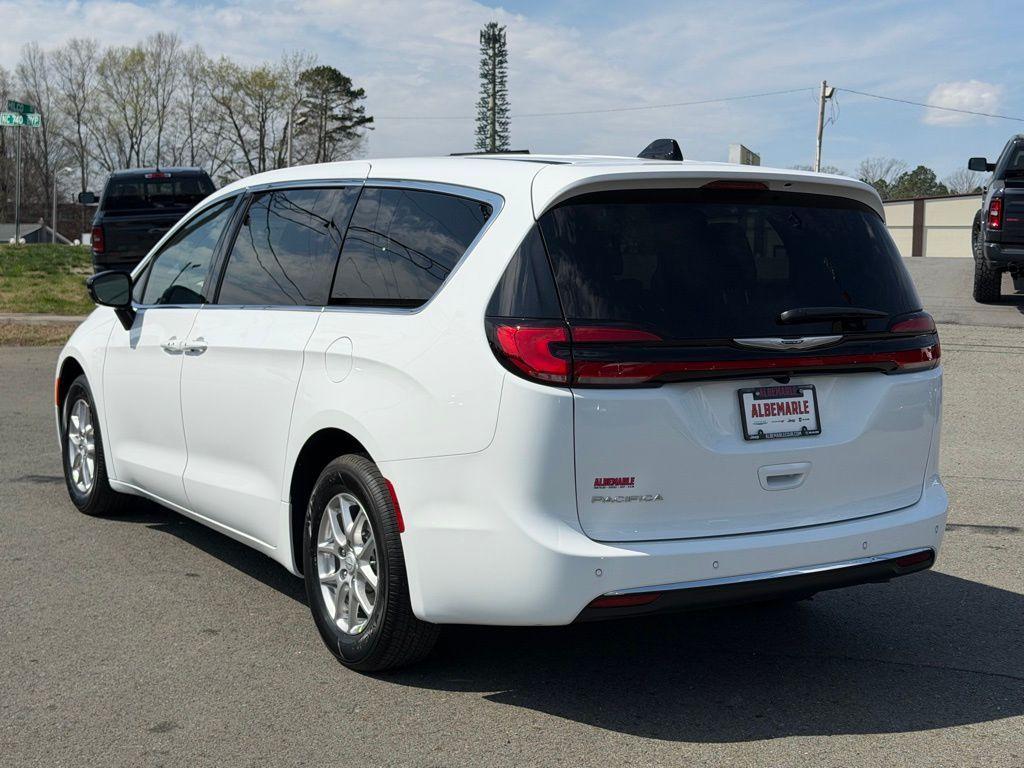 new 2026 Chrysler Pacifica car, priced at $47,935