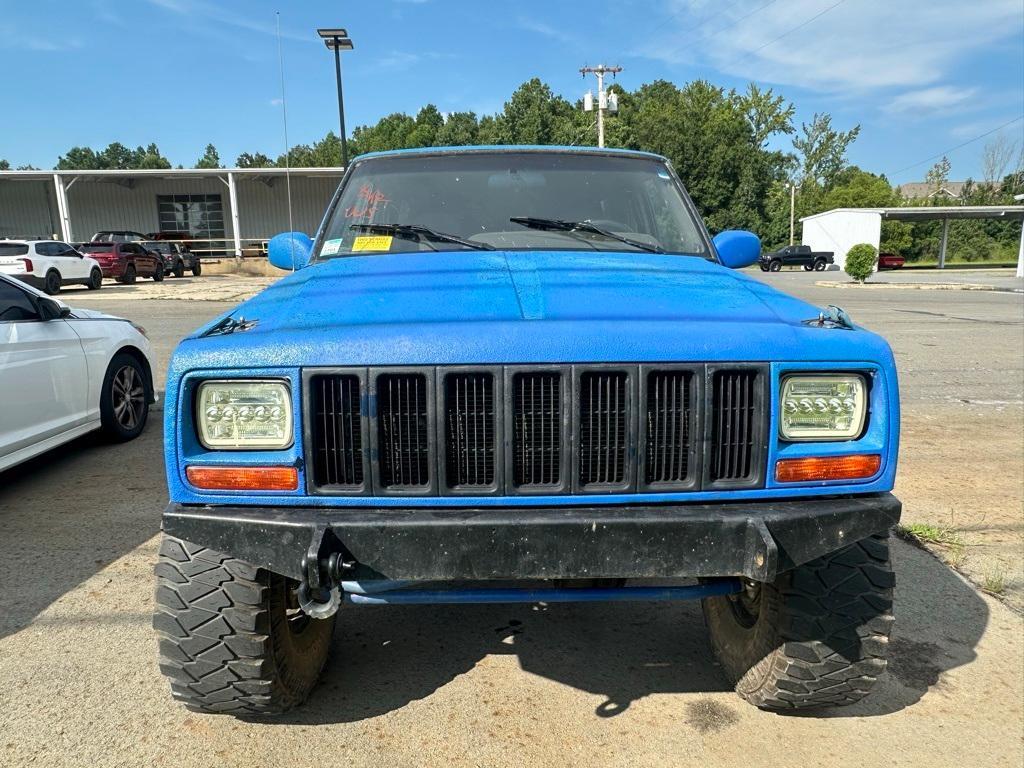 used 2001 Jeep Cherokee car, priced at $2,500