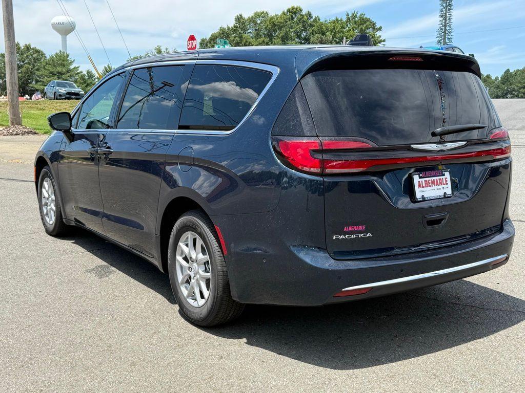 used 2025 Chrysler Pacifica car, priced at $34,777