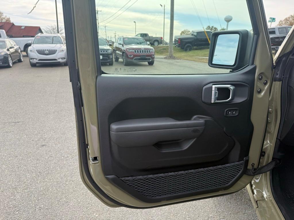 new 2026 Jeep Wrangler car, priced at $40,475