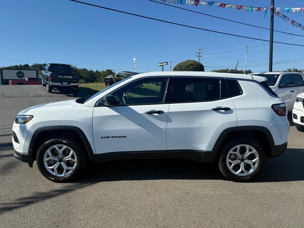 new 2025 Jeep Compass car, priced at $22,777