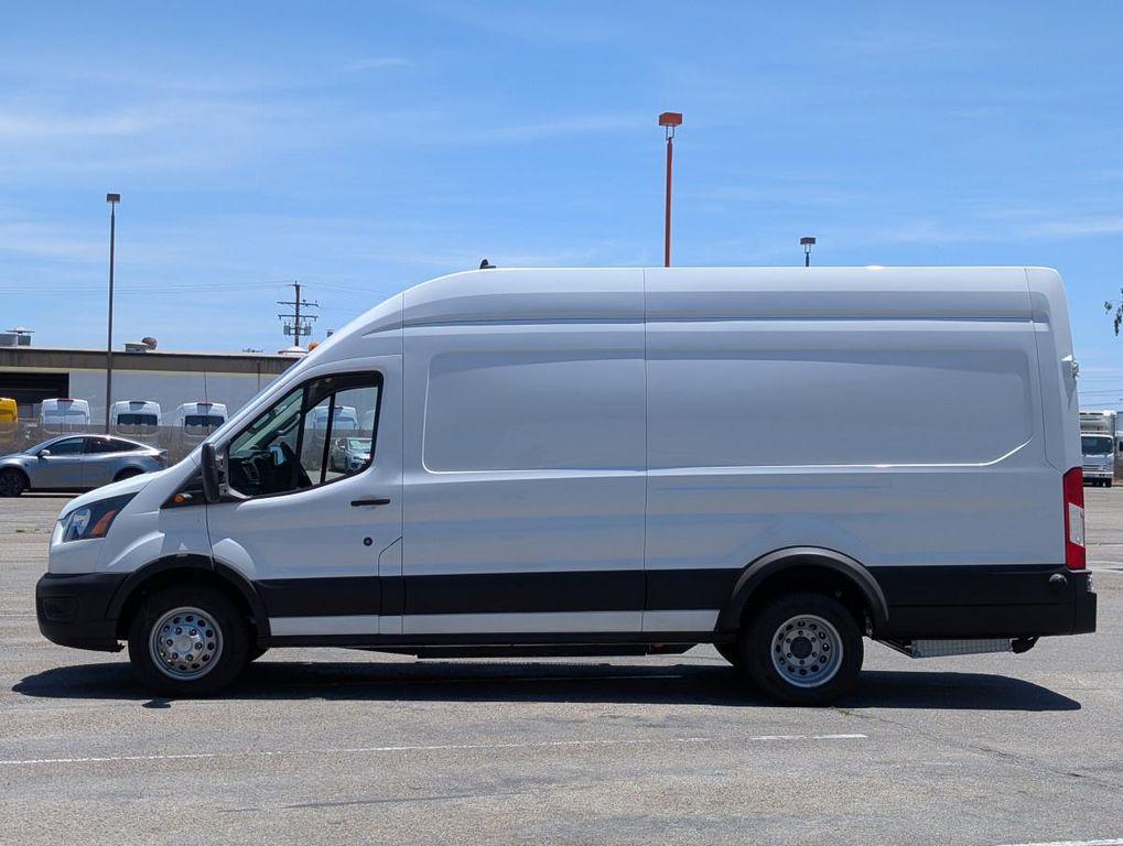 Oxford White 2022 Ford Transit-350 Base