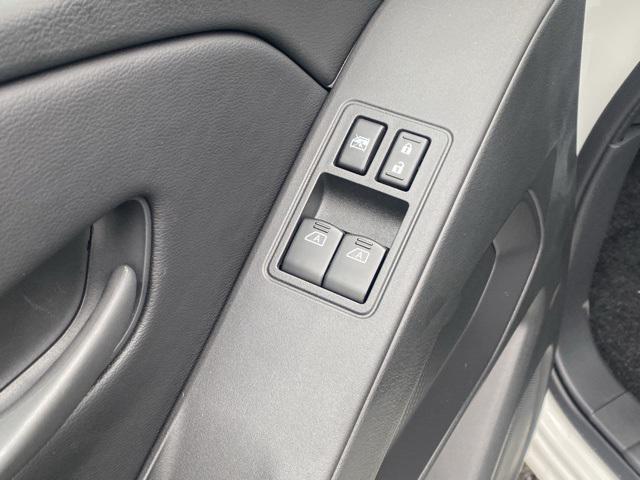 new 2026 Nissan Frontier car, priced at $33,743