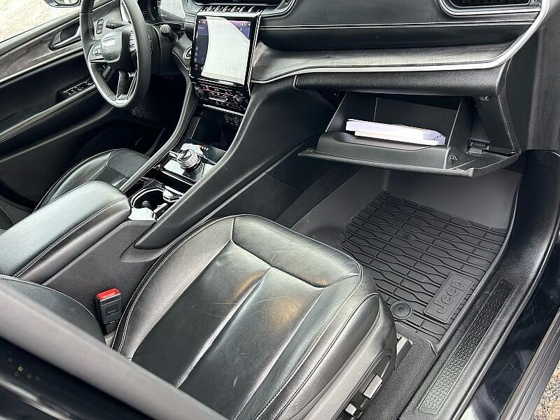 used 2023 Jeep Grand Cherokee car, priced at $29,448