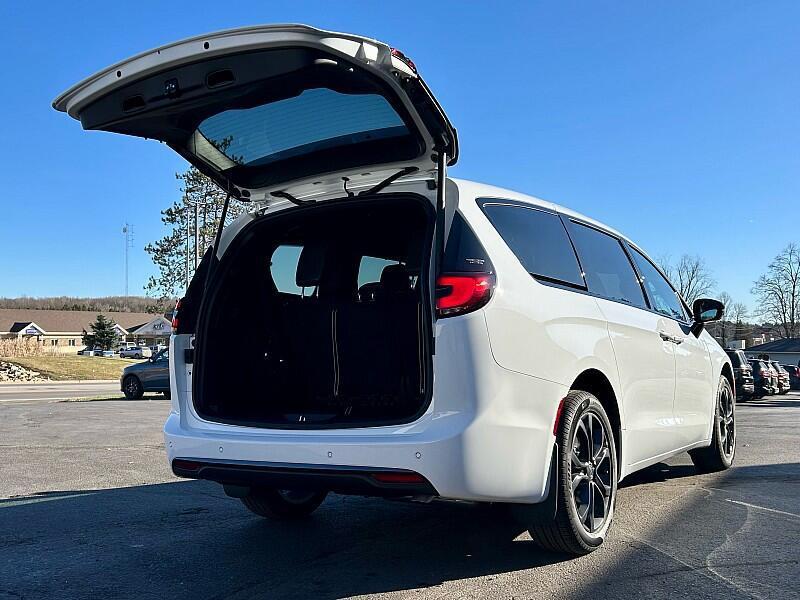 new 2026 Chrysler Pacifica car, priced at $47,000