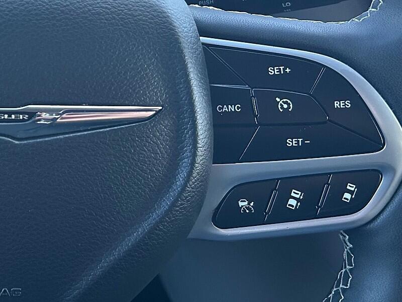 used 2024 Chrysler Pacifica car, priced at $30,184