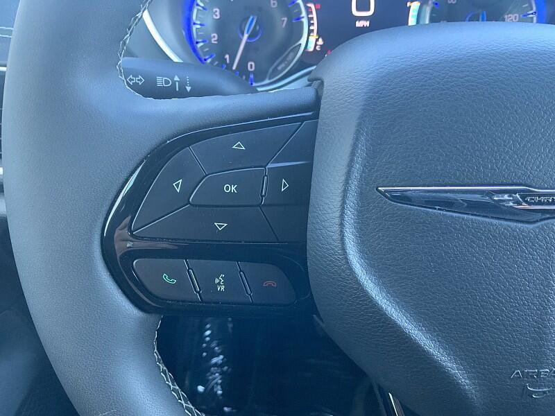 used 2025 Chrysler Pacifica car, priced at $36,976