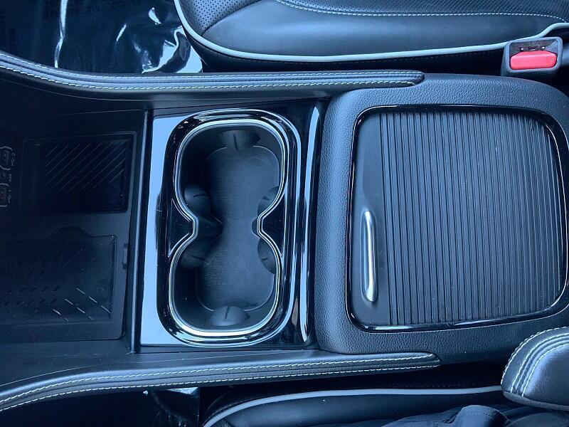 used 2025 Chrysler Pacifica car, priced at $36,976