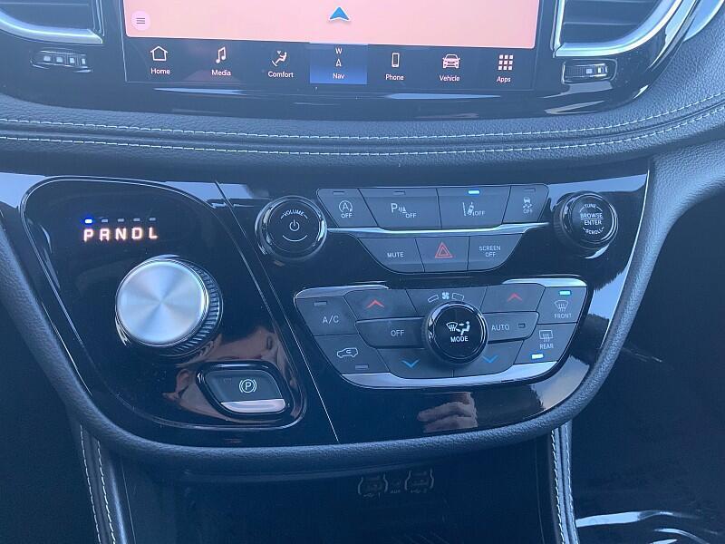 used 2025 Chrysler Pacifica car, priced at $36,976