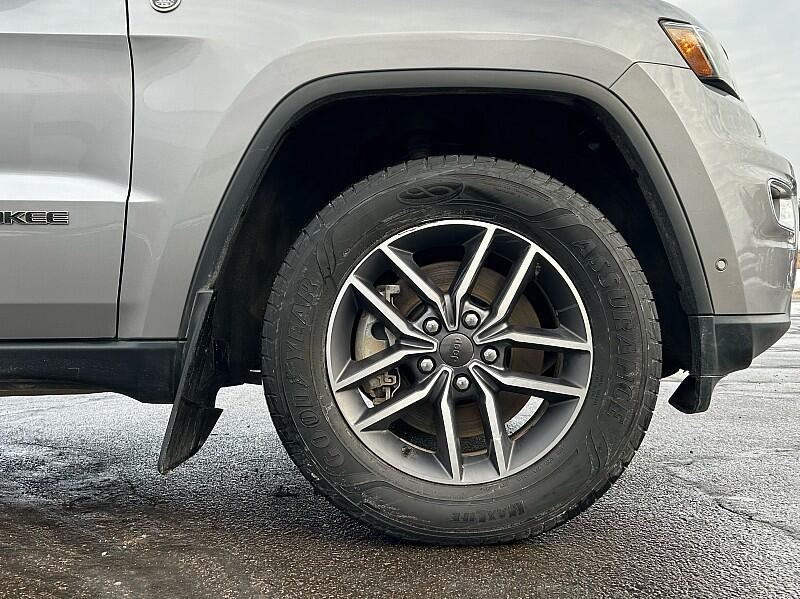 used 2021 Jeep Grand Cherokee car, priced at $21,442