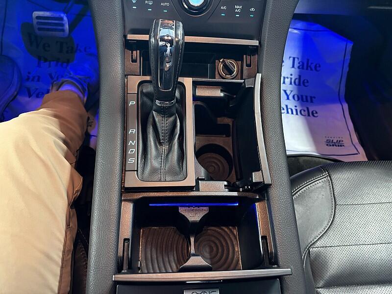 used 2016 Ford Taurus car