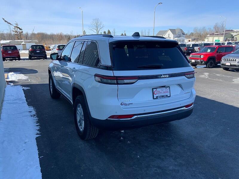 used 2024 Jeep Grand Cherokee car, priced at $32,416