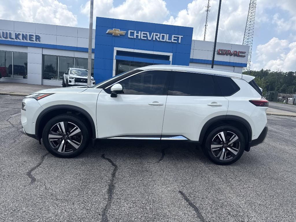 used 2023 Nissan Rogue car, priced at $29,374