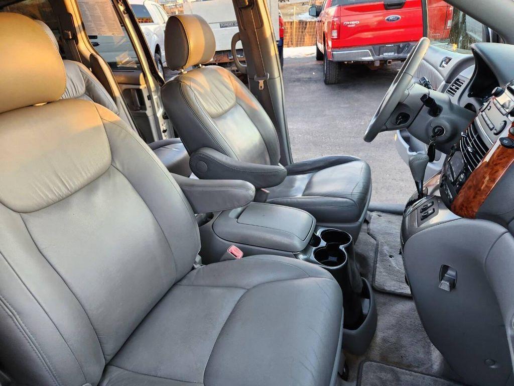 used 2006 Toyota Sienna car, priced at $5,995