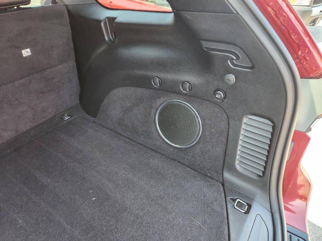 used 2015 Jeep Grand Cherokee car, priced at $10,995