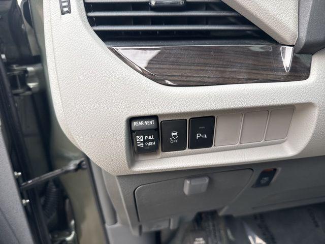 used 2018 Toyota Sienna car, priced at $22,950