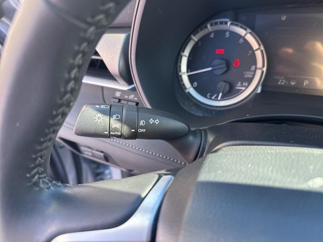 used 2024 Toyota Highlander car, priced at $31,788