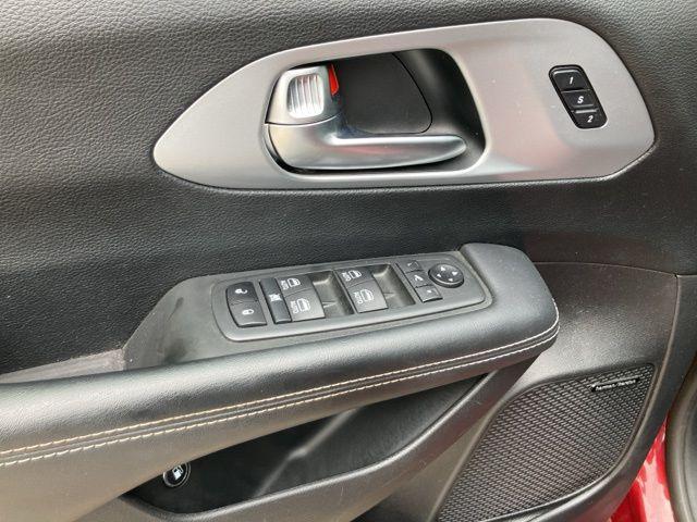 used 2020 Chrysler Pacifica Hybrid car, priced at $24,828