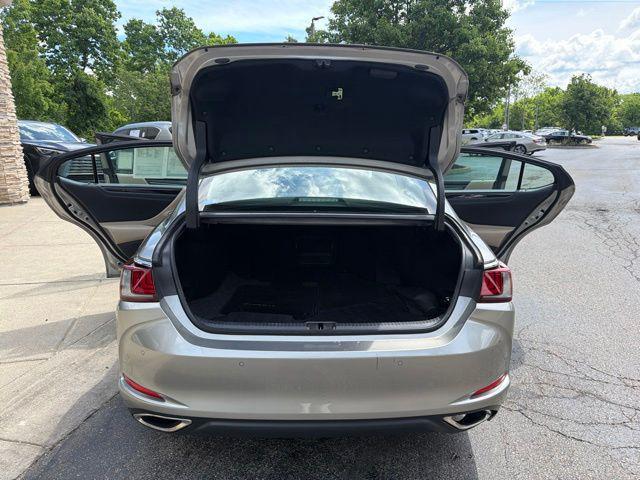 used 2019 Lexus ES 350 car, priced at $22,046