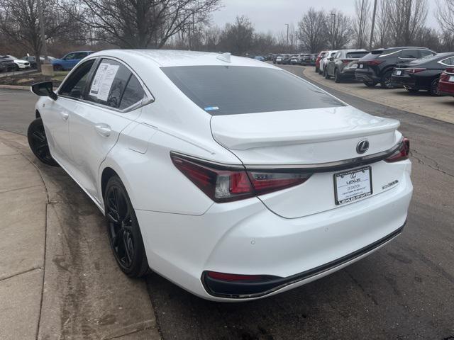 used 2022 Lexus ES 300h car, priced at $31,800