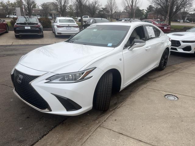 used 2022 Lexus ES 300h car, priced at $31,800