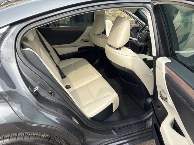 used 2024 Lexus ES 350 car, priced at $39,000