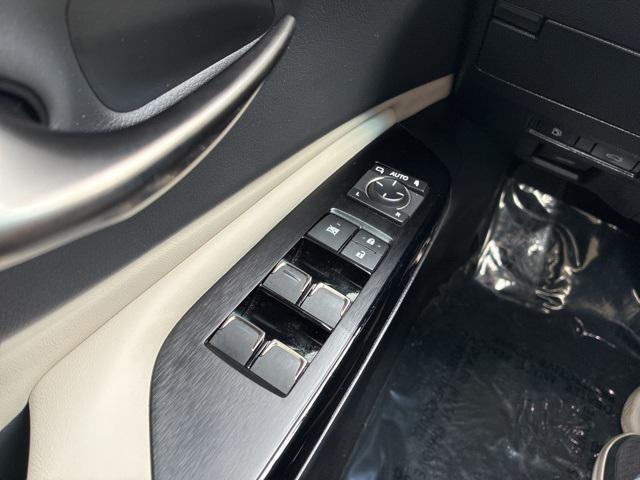 used 2024 Lexus ES 350 car, priced at $39,000