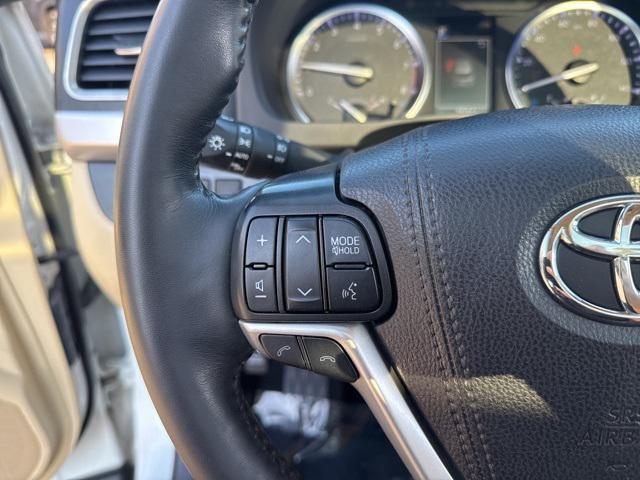 used 2019 Toyota Highlander car, priced at $29,782