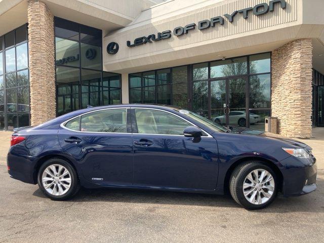 used 2013 Lexus ES 300h car, priced at $13,250