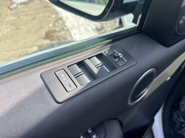 used 2023 Land Rover Discovery car, priced at $33,419