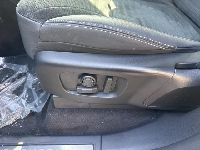 used 2023 Land Rover Discovery car, priced at $33,419