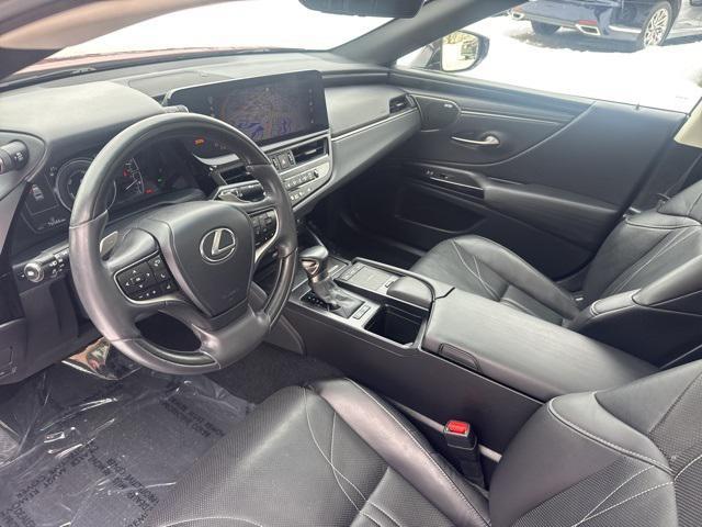 used 2022 Lexus ES 300h car, priced at $31,500